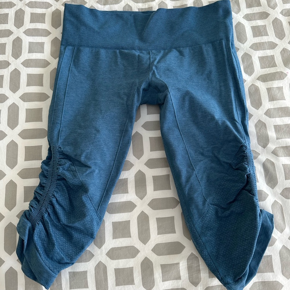 Lululemon cropped leggings